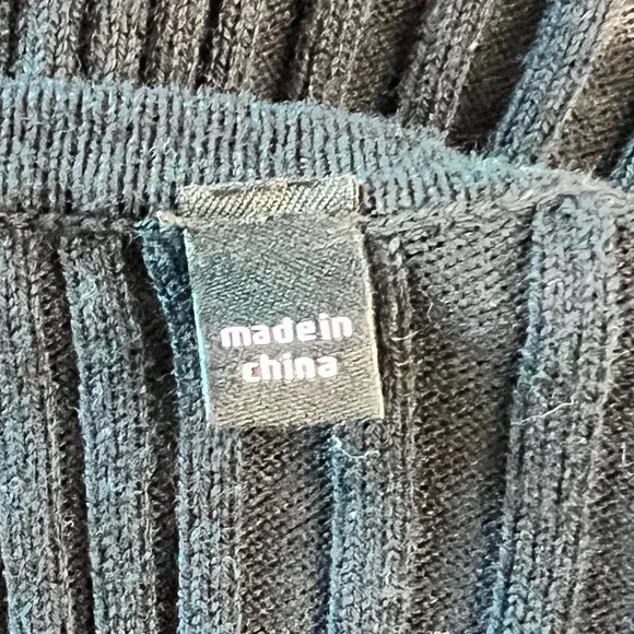 Cabi Black ‘Party’ Cardigan With Ruffle Hem, Ribbed, Cropped Outerwear, Size Md - Picture 10 of 11